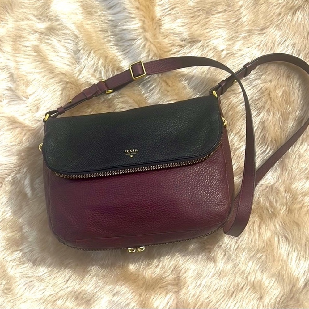 Fossil Pebbled Leather Burgundy and Black Shoulder / Crossbody Bag